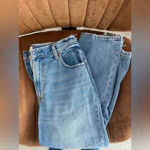 Abercrombie high rise + curve love straight jeans